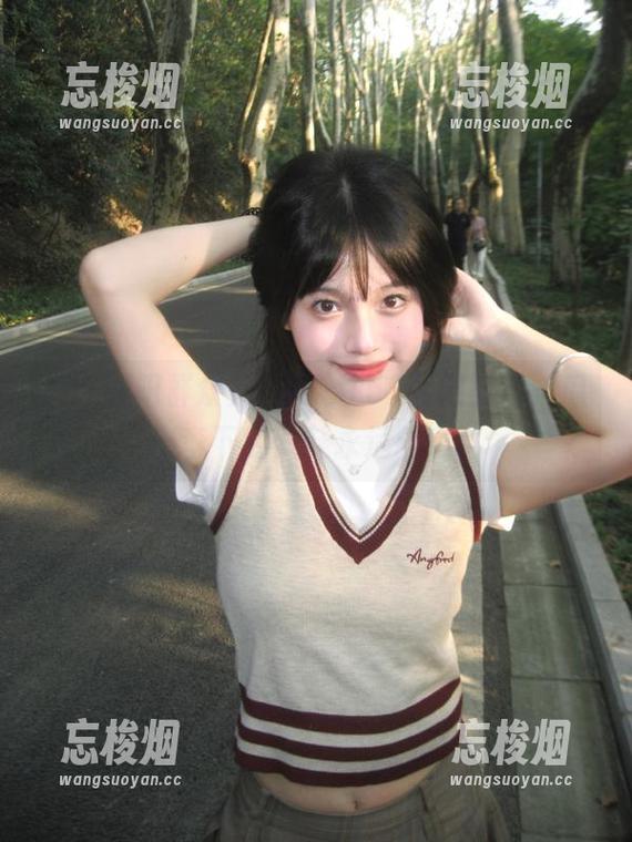 51朝阳群众 永久关注51朝阳群众,瓜田李下的八卦永远精彩!