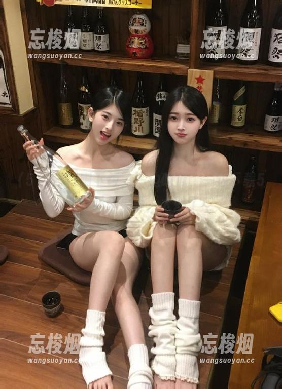 51爆料 刚下饭,一边吃瓜,一边下载51爆料苹果版,太妙了!