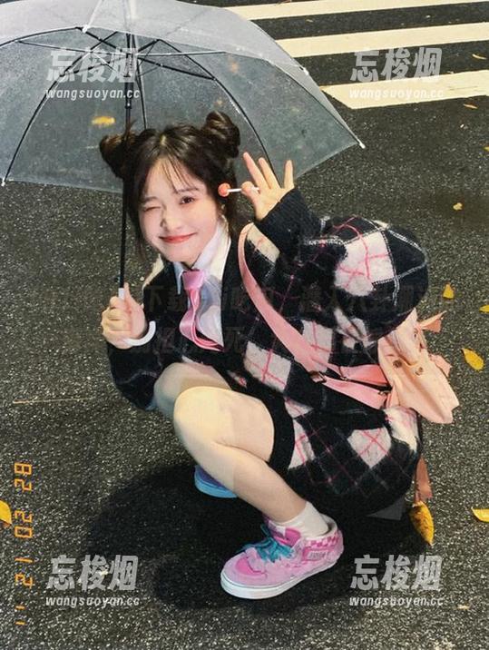 91i吃瓜 下载91i吃瓜,潜入八卦潮流的海洋,别担心淹死,大家都在浮着!