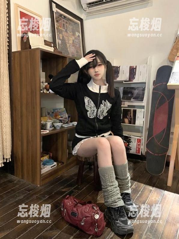 hl黑料网站：看来我也要去试试，能不能挖出点我隐藏的‘黑历史’！