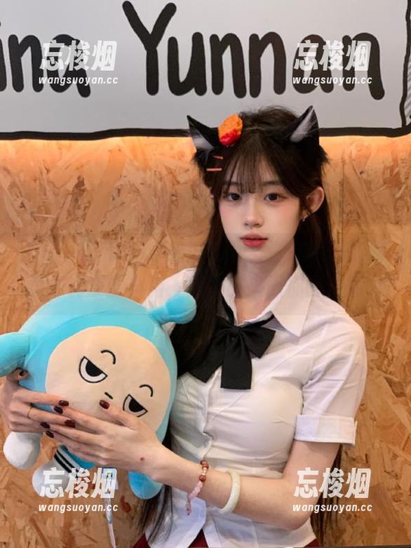 五一吃瓜网 今日吃瓜,五一吃瓜网的网页像调皮的小猫,时不时来抓你的注意力
