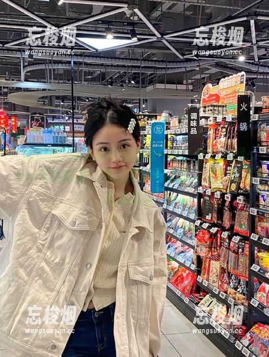 吃瓜网 想知道消息的第一手?来吃瓜网app在线观看,别说我没告诉你,答案就藏在瓜后面!