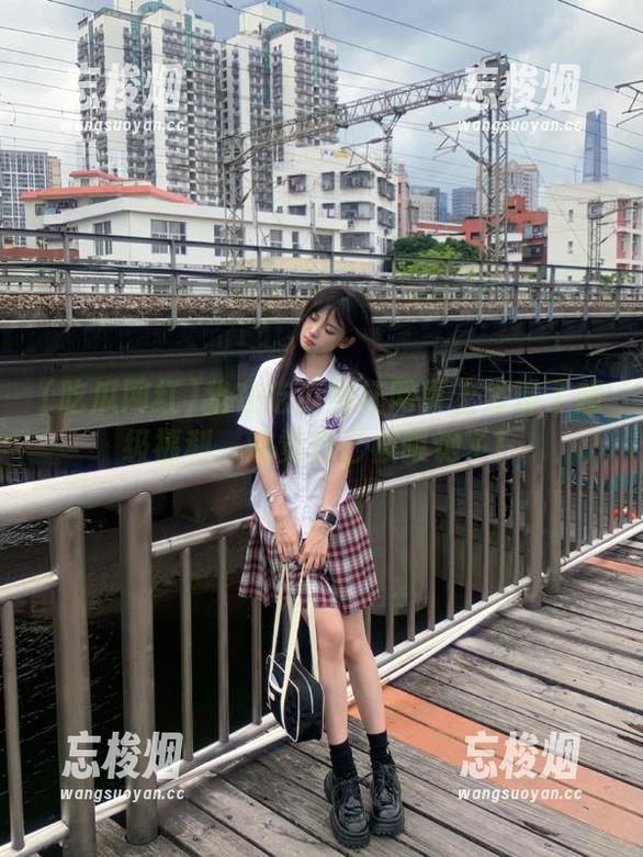 我在吃瓜网红网页上发现了超级福利，感觉自己被喂饱了！