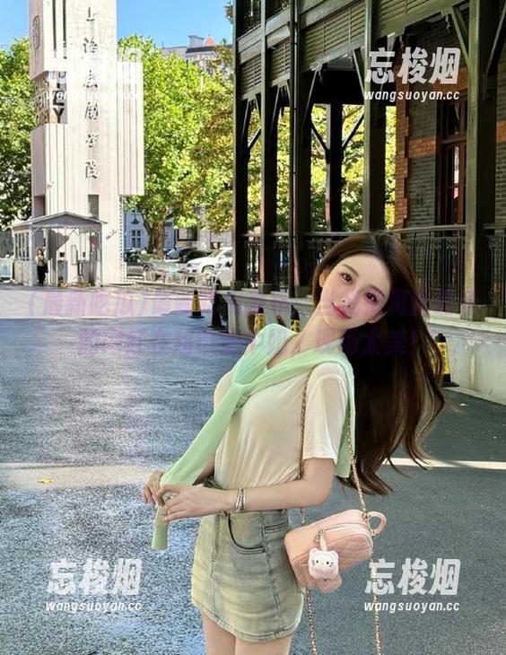 最新吃瓜 最新吃瓜发布:当我撞见我最爱的网红在超市选牛奶,现场太美!