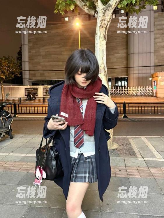 黑料社 看黑料社官网,下载果然是个高风险操作啊